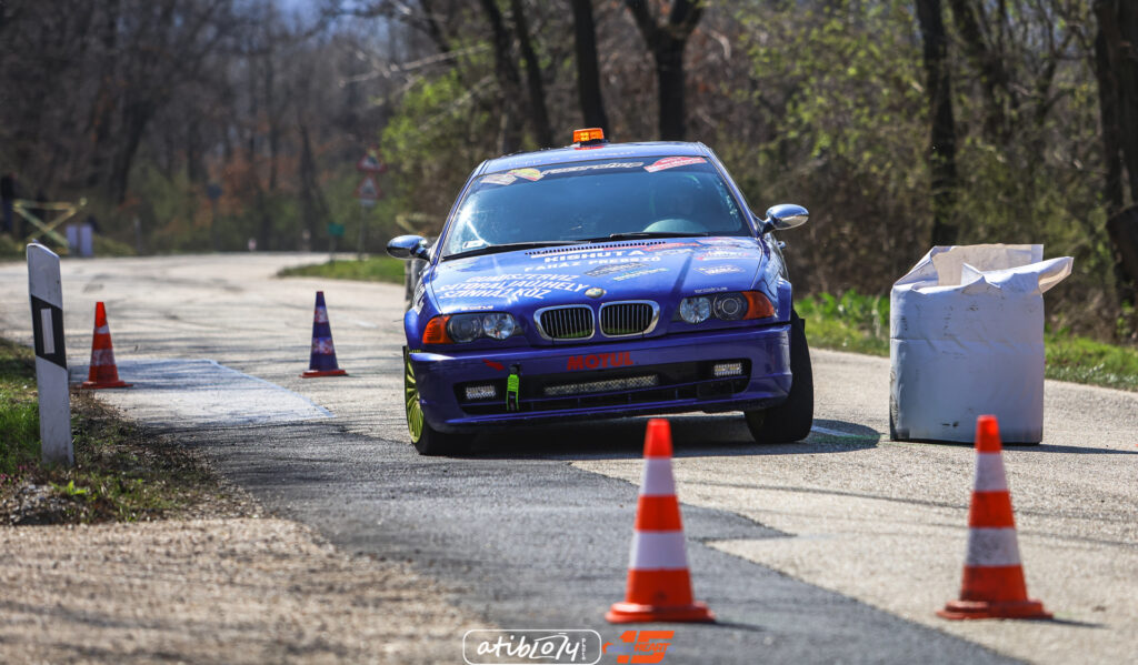 2R5A0453