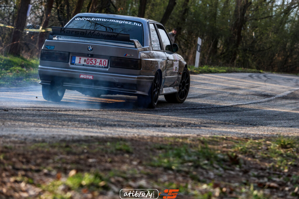 2R5A1234