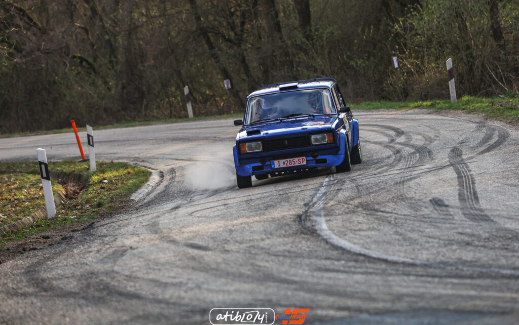 2R5A1350