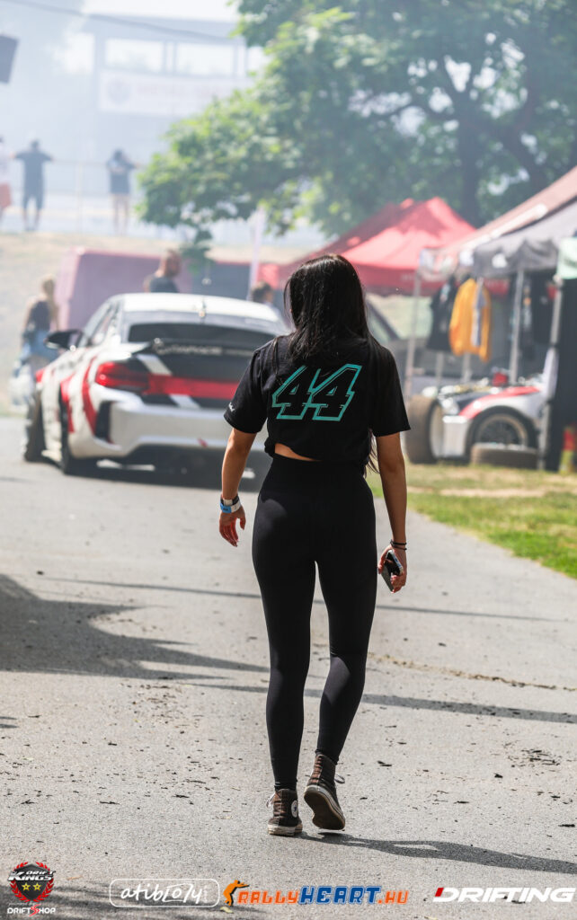2R5A3312