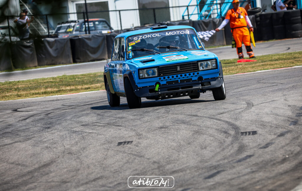2R5A9011