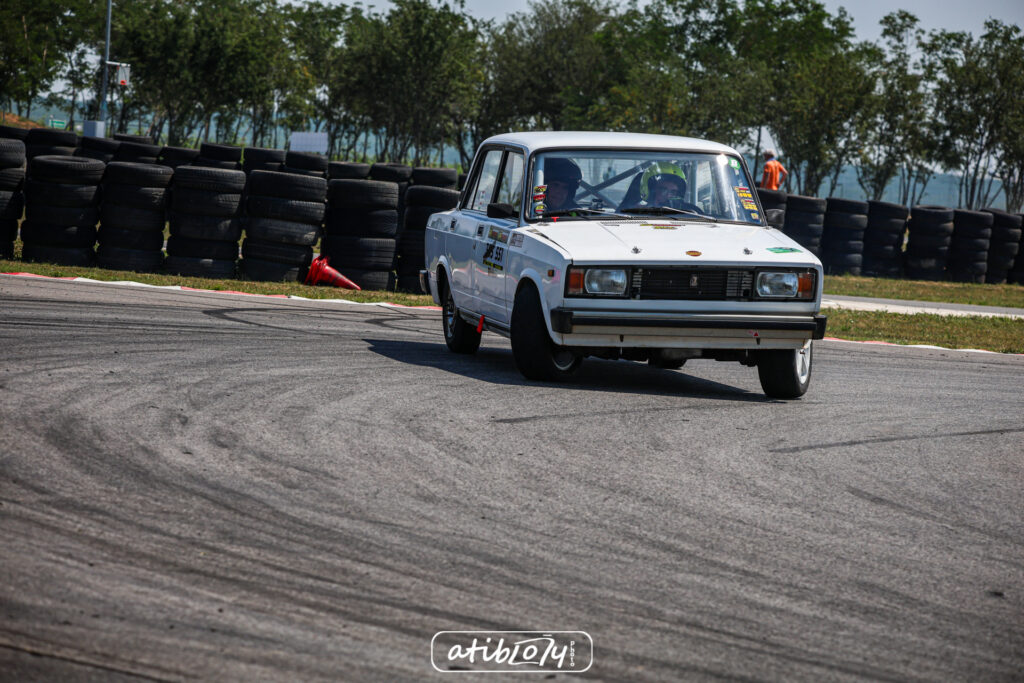 2R5A9030