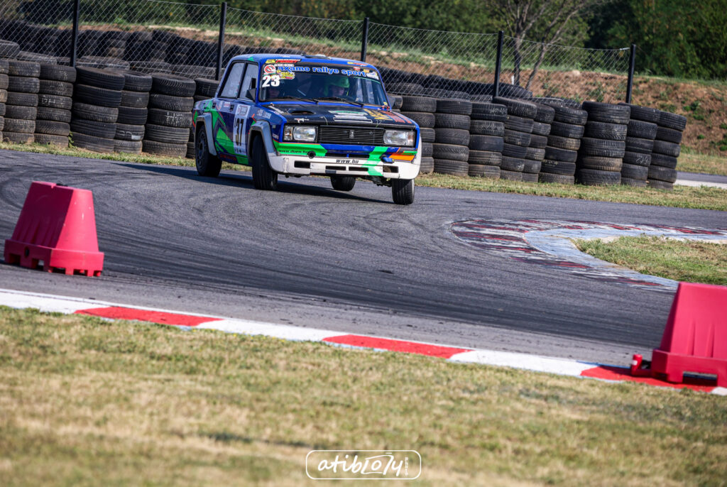 2R5A9988
