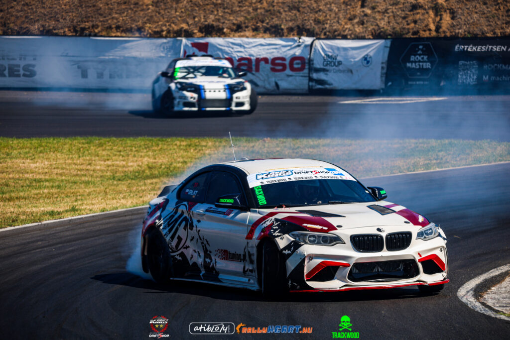 2R5A2945