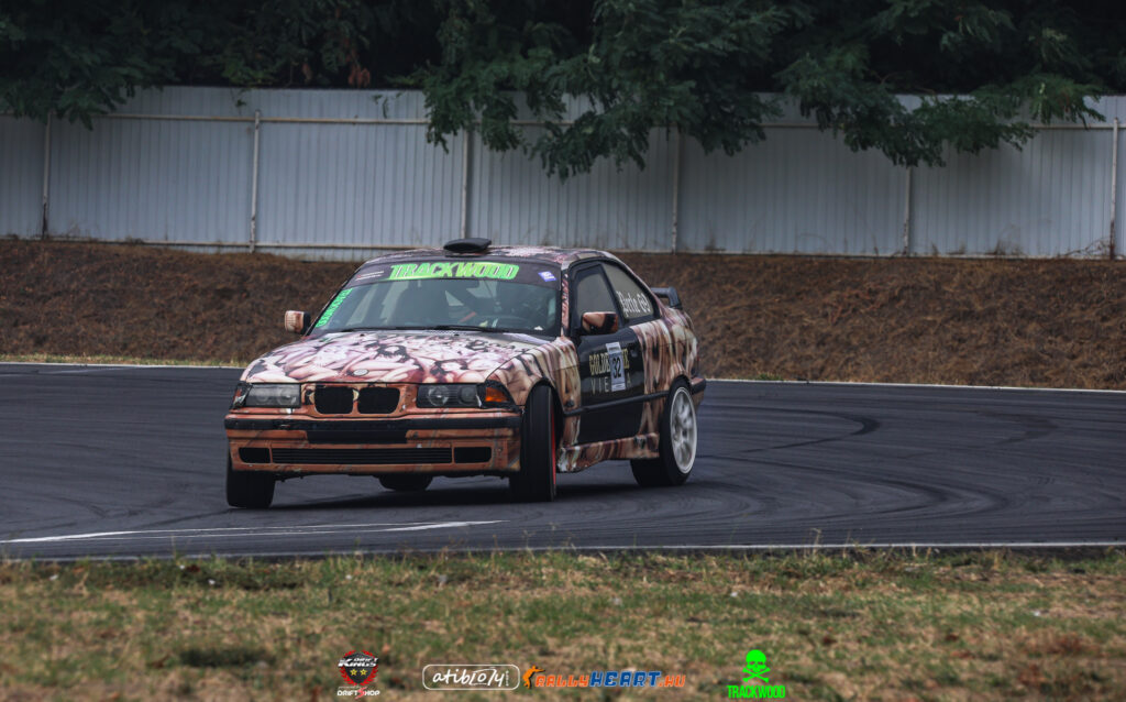 2R5A4980