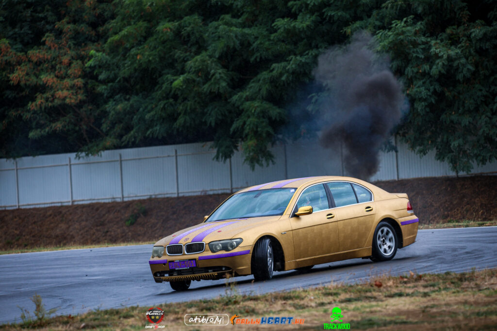 2R5A5238